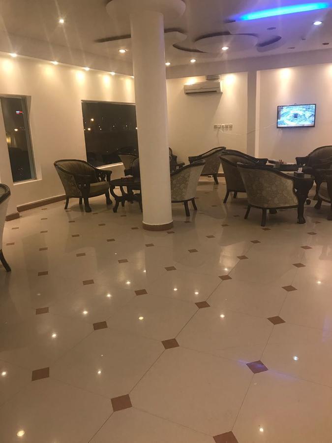Al Makan Al Mosafer 116 Hotel By Al Azmy Riyadh Exteriör bild